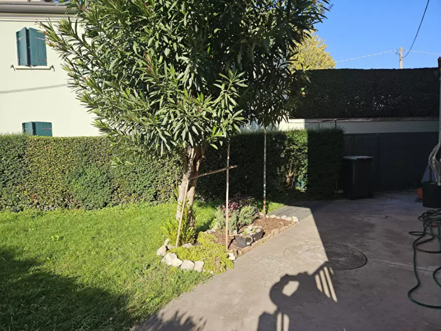 Immagine 20 di Casa bifamiliare in vendita  in via Onorio De Luca a Casale Di Scodosia