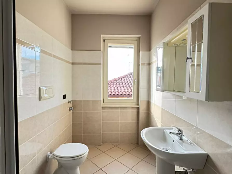 Immagine 10 di Appartamento in vendita  in Via Cesare Battisti a Ghedi