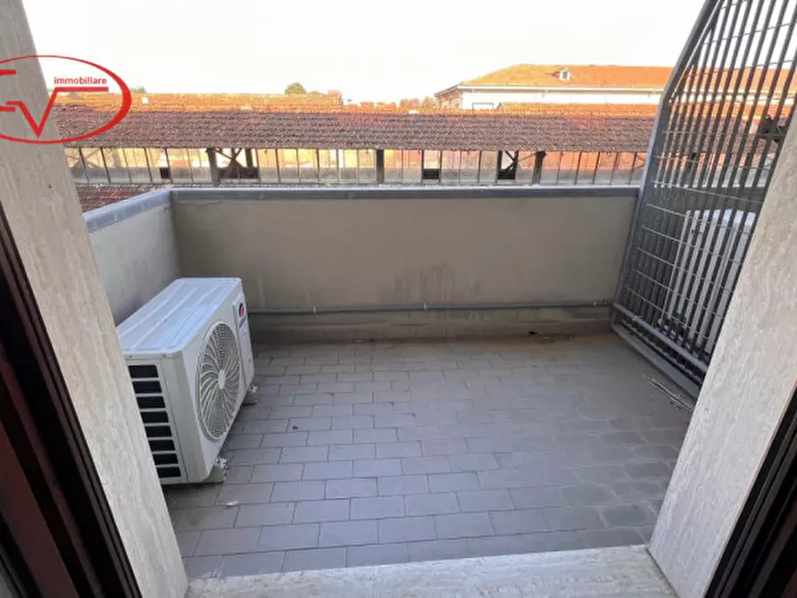 Immagine 8 di Ufficio in vendita  in Via Pascoli a Montevarchi