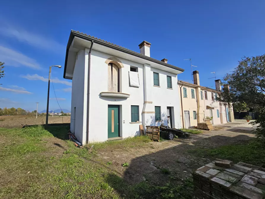 Immagine 1 di Villetta a schiera in vendita  in VIA MADONNETTA a Ospedaletto Euganeo