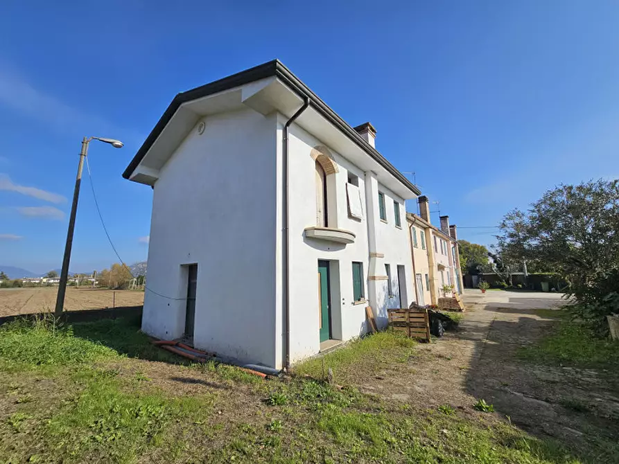 Immagine 9 di Villetta a schiera in vendita  in VIA MADONNETTA a Ospedaletto Euganeo