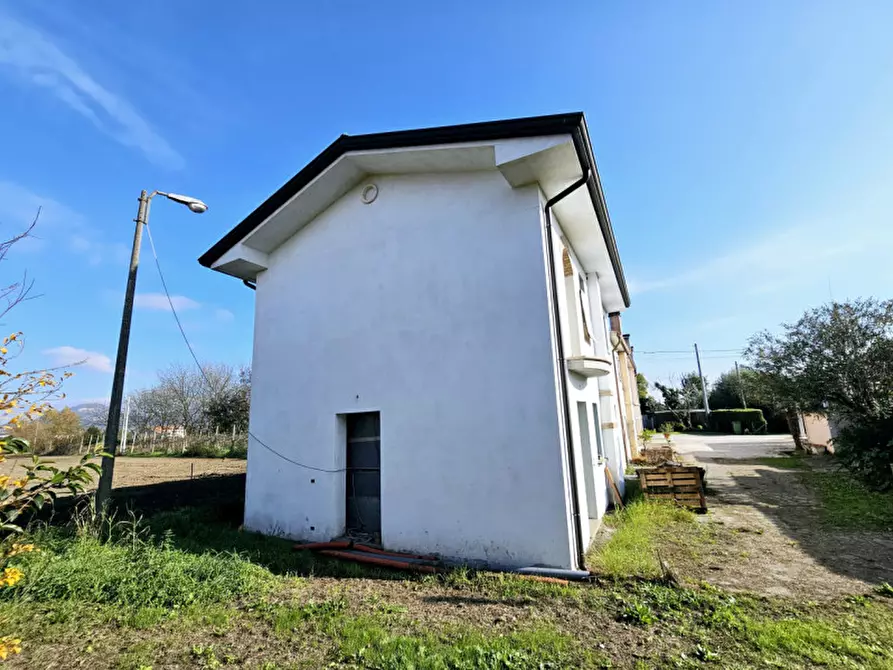 Immagine 10 di Villetta a schiera in vendita  in VIA MADONNETTA a Ospedaletto Euganeo