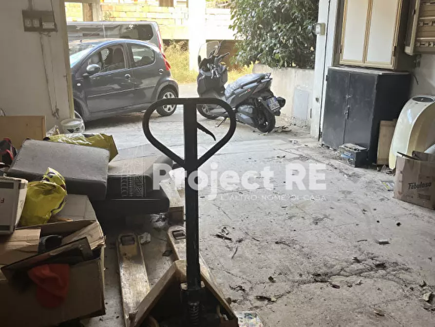 Immagine 4 di Magazzino in vendita  a Reggio Di Calabria