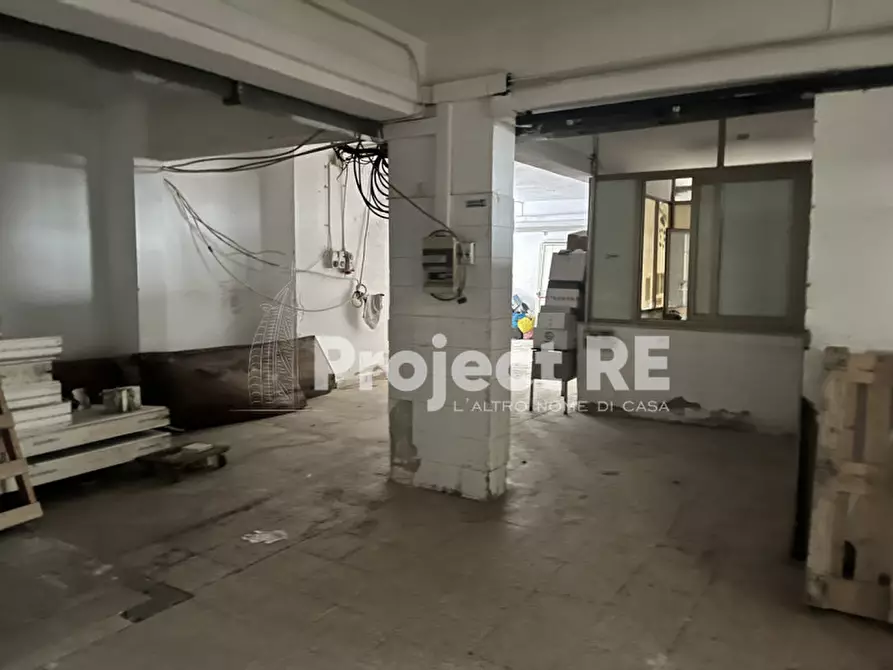 Immagine 16 di Magazzino in vendita  a Reggio Di Calabria
