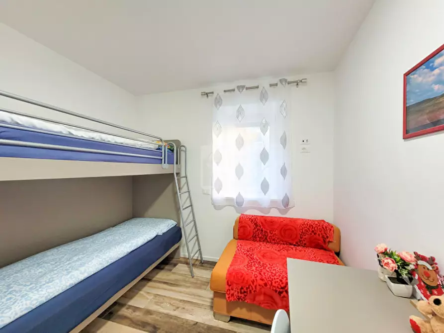 Immagine 11 di Appartamento in vendita  in Piazza Vittoria a Arco