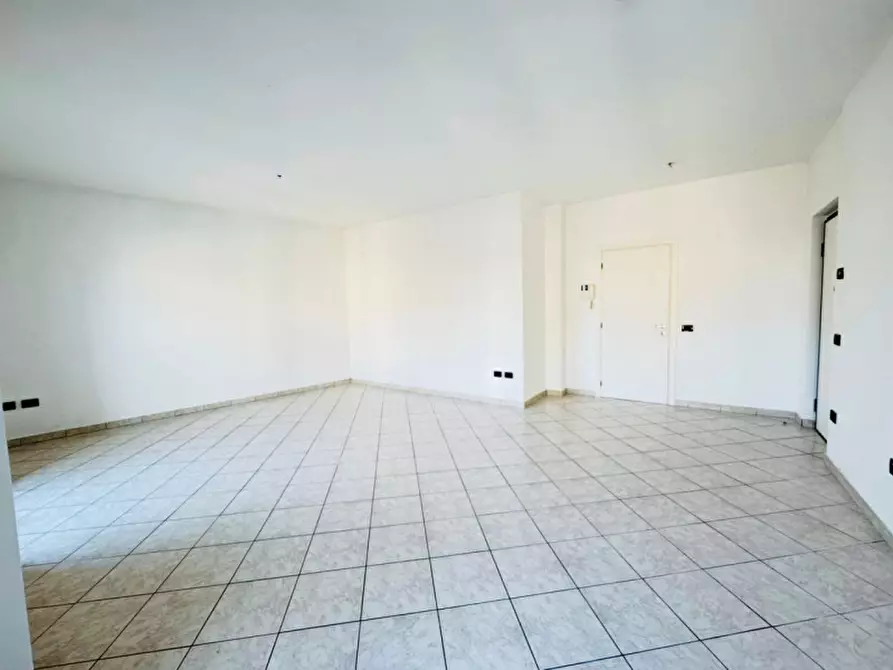 Immagine 1 di Appartamento in vendita  in VIA. CESARE BATTISTI a Ghedi