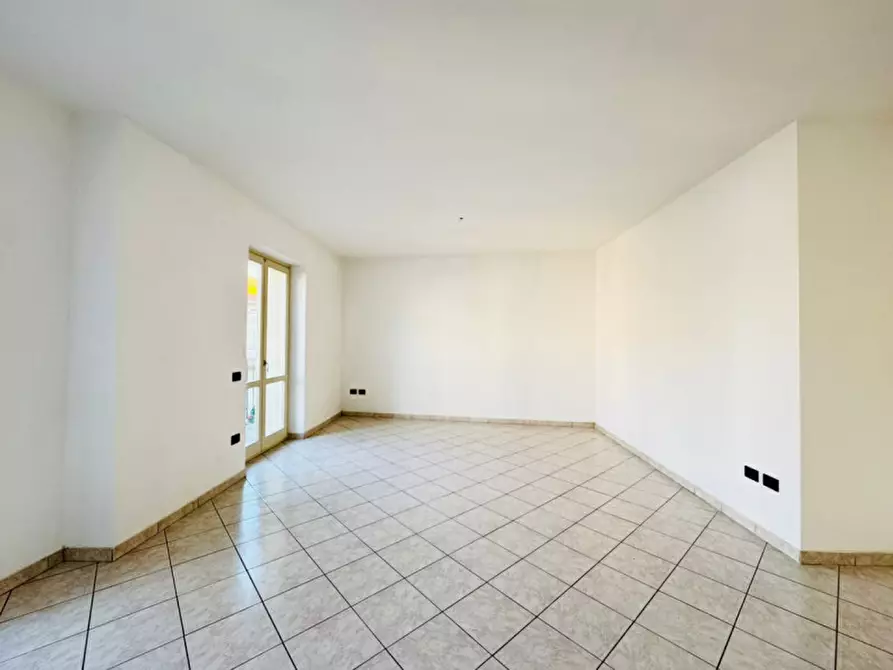 Immagine 2 di Appartamento in vendita  in VIA. CESARE BATTISTI a Ghedi