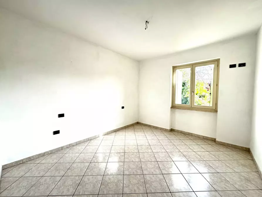 Immagine 4 di Appartamento in vendita  in VIA. CESARE BATTISTI a Ghedi