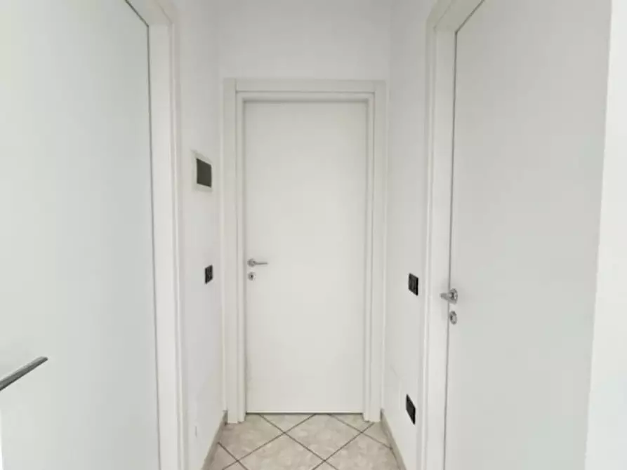 Immagine 7 di Appartamento in vendita  in VIA. CESARE BATTISTI a Ghedi