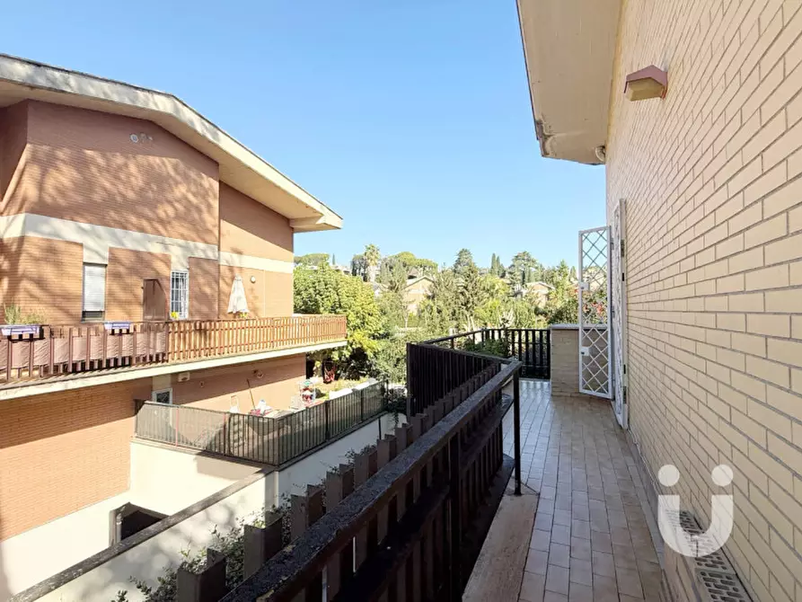 Immagine 12 di Appartamento in vendita  in Via di Mezzocammino a Roma