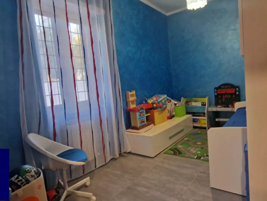 Immagine 14 di Appartamento in vendita  in Via Frondarola a Roma