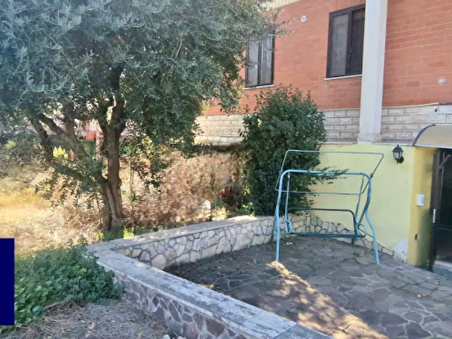 Immagine 23 di Appartamento in vendita  in Via Frondarola a Roma