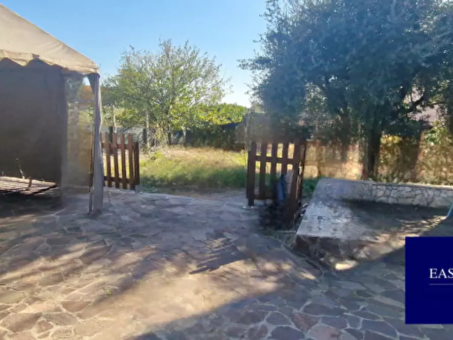 Immagine 24 di Appartamento in vendita  in Via Frondarola a Roma