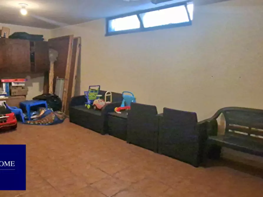 Immagine 35 di Appartamento in vendita  in Via Frondarola a Roma