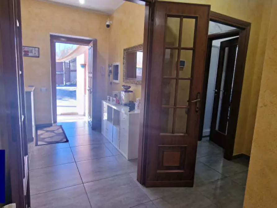 Immagine 37 di Appartamento in vendita  in Via Frondarola a Roma