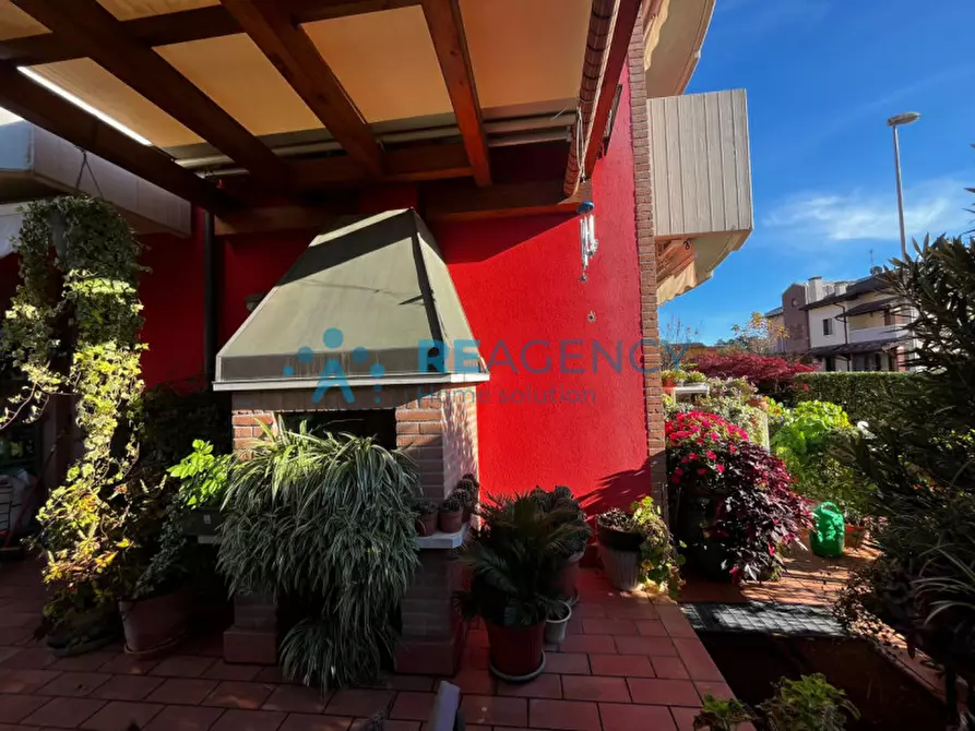 Immagine 13 di Appartamento in vendita  in Via Giuseppe Mazzini a Creazzo