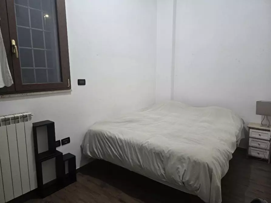 Immagine 1 di Camera in affitto  in Via Vittorio Lazzarini a Roma