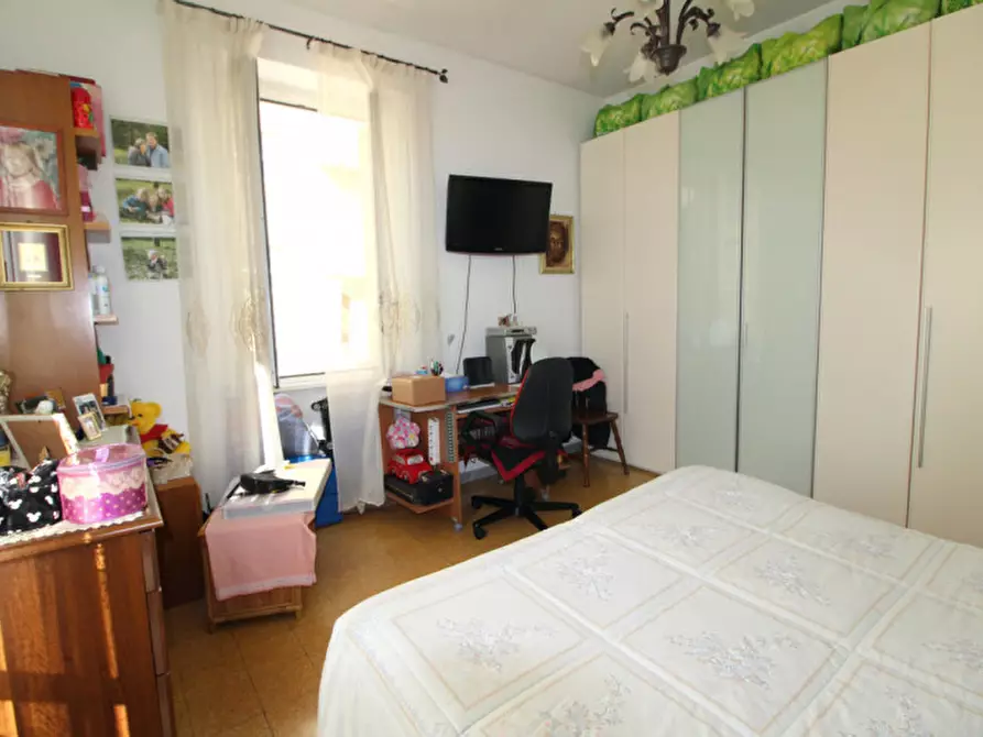 Immagine 5 di Appartamento in vendita  in Via del Forte Portuense a Roma