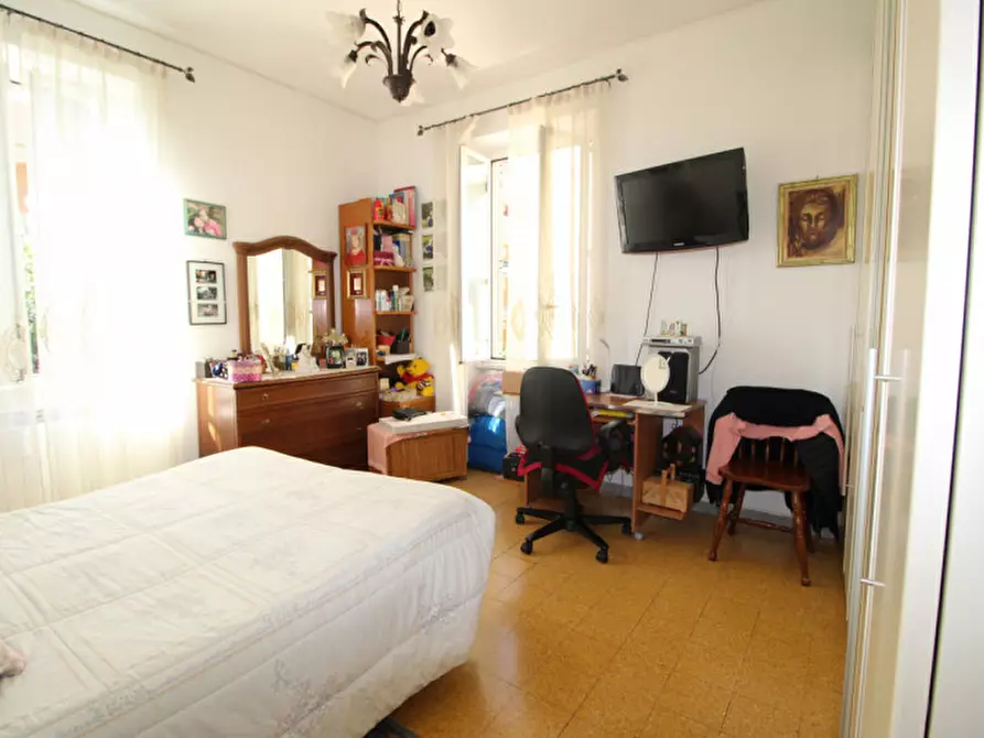Immagine 5 di Appartamento in vendita  in Via del Forte Portuense a Roma