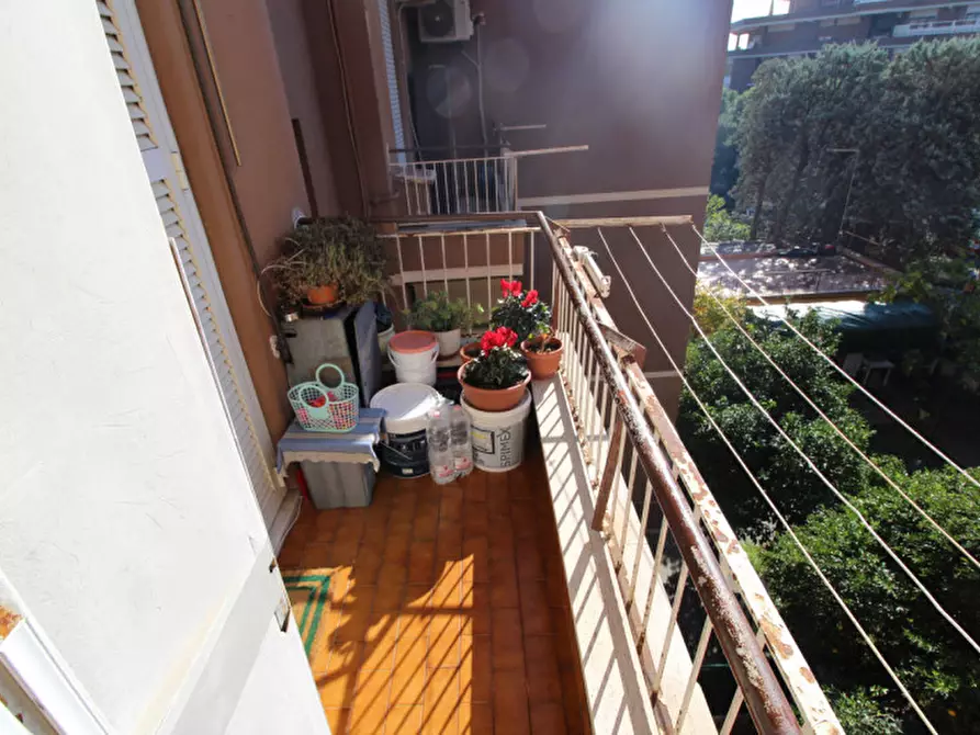 Immagine 10 di Appartamento in vendita  in Via del Forte Portuense a Roma