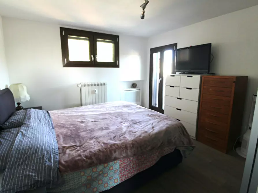 Immagine 8 di Appartamento in vendita  in Via Savignone a Roma