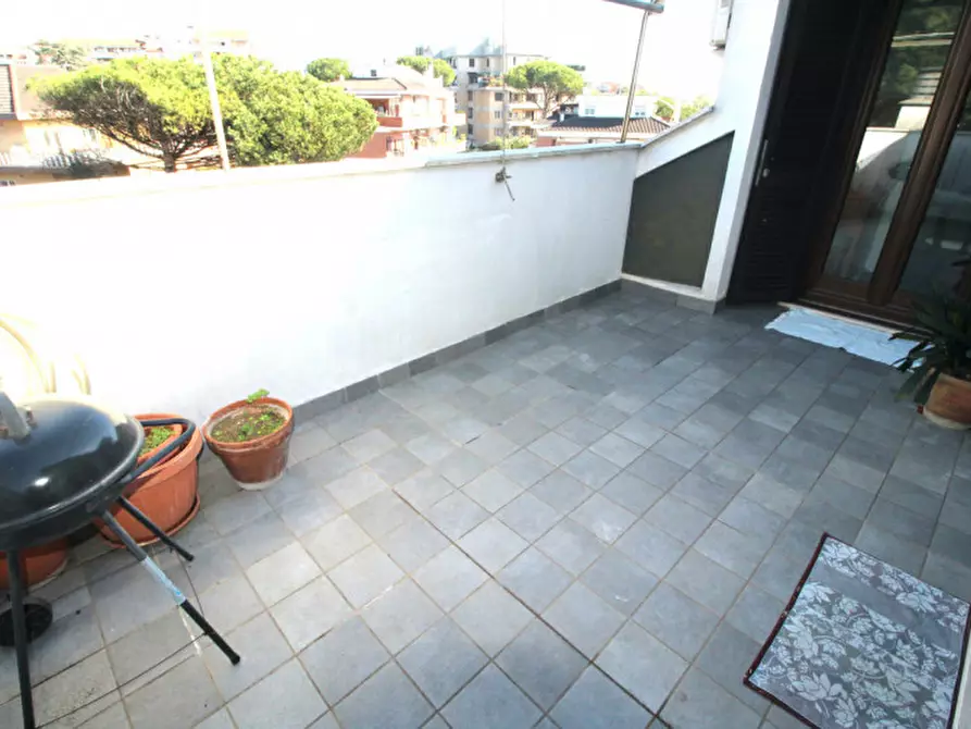 Immagine 20 di Appartamento in vendita  in Via Savignone a Roma