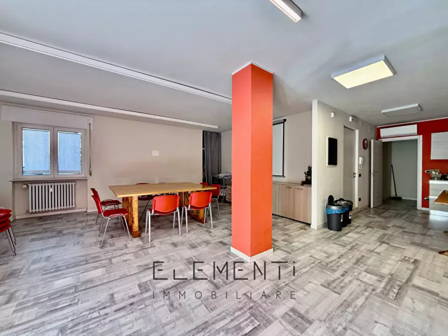 Immagine 5 di Appartamento in vendita  in Via Berto Barbarani a Sona