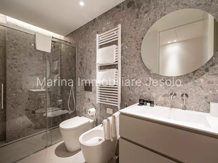 Immagine 11 di Appartamento in vendita  in VIA PADOVA a Jesolo