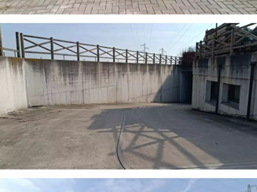 Immagine 1 di Magazzino in vendita  in Via Sacco a Pescantina