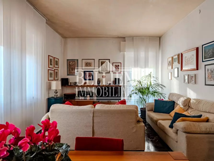 Immagine 2 di Casa bifamiliare in vendita  in Via Giovanni Pascoli a Vicenza