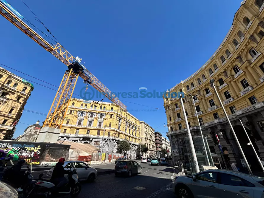Immagine 6 di Negozio in affitto  in Piazza Nicola Amore a Napoli