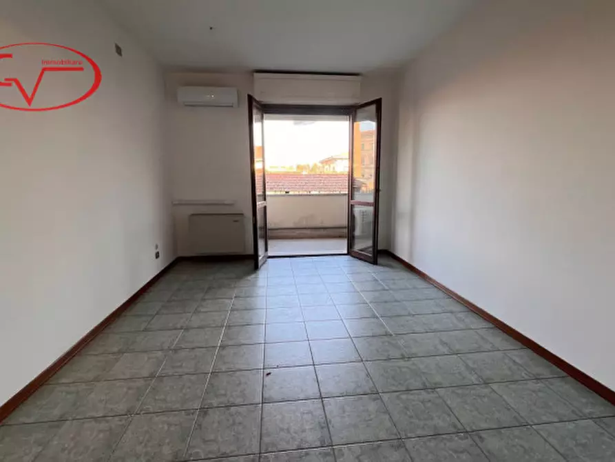 Immagine 2 di Ufficio in affitto  in Via Pascoli a Montevarchi