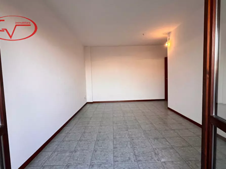 Immagine 10 di Ufficio in affitto  in Via Pascoli a Montevarchi