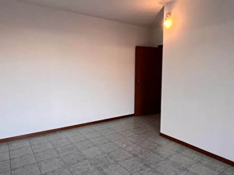 Immagine 11 di Ufficio in affitto  in Via Pascoli a Montevarchi