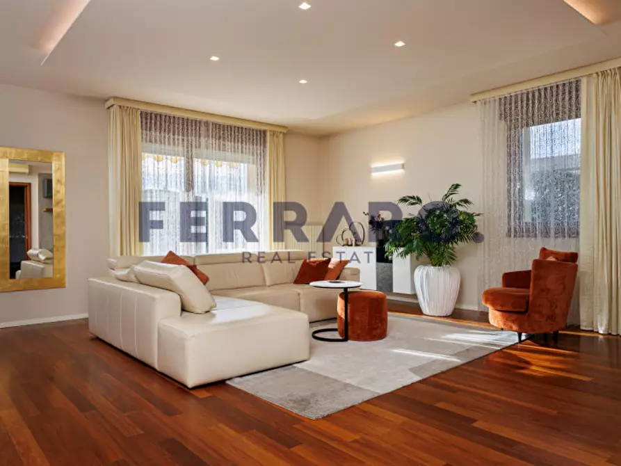 Immagine 1 di Villetta a schiera in vendita  in Strada Cavasin a Treviso