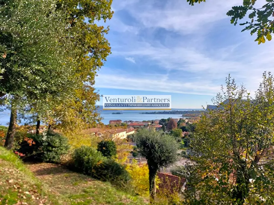 Immagine 1 di Appartamento in vendita  in Via Don Angelo Merici a Manerba Del Garda