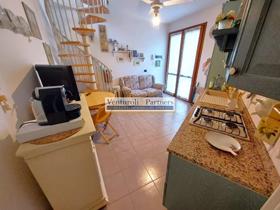 Immagine 3 di Appartamento in vendita  in Via Don Angelo Merici a Manerba Del Garda