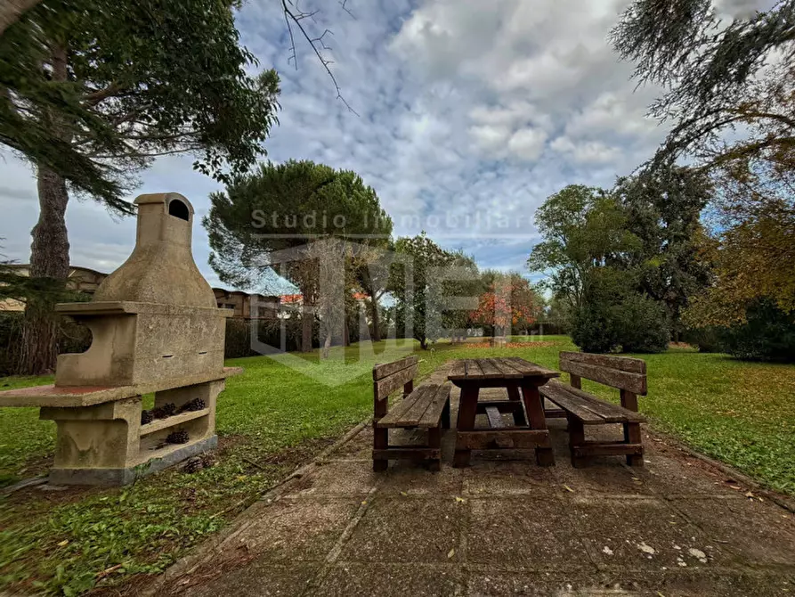 Immagine 2 di Villa in vendita  in Via Albert Einstein a Crespina Lorenzana