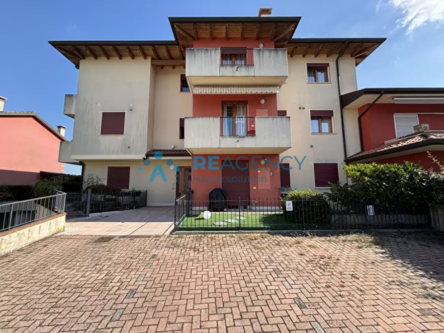 Immagine 24 di Appartamento in vendita  in Via Firenze a Altavilla Vicentina