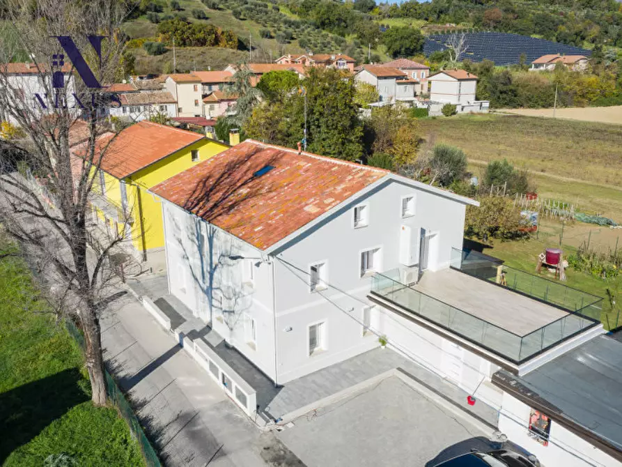 Immagine 1 di Appartamento in vendita  a Fano