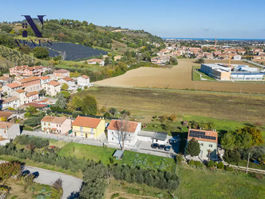 Immagine 5 di Appartamento in vendita  a Fano