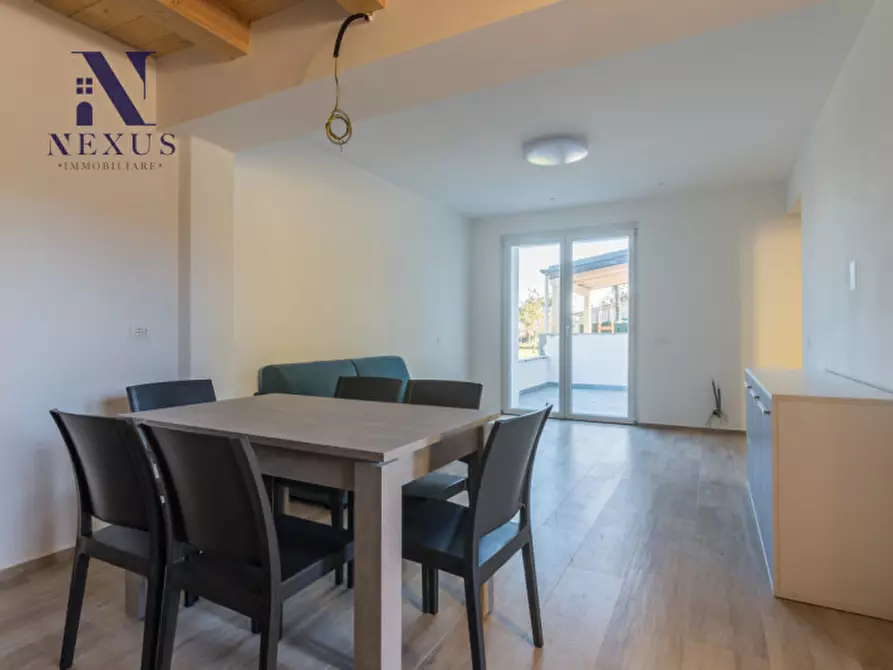 Immagine 10 di Appartamento in vendita  a Fano