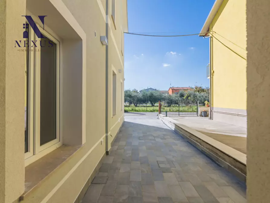 Immagine 31 di Appartamento in vendita  a Fano