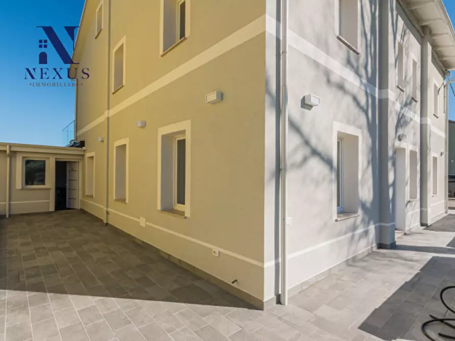 Immagine 33 di Appartamento in vendita  a Fano