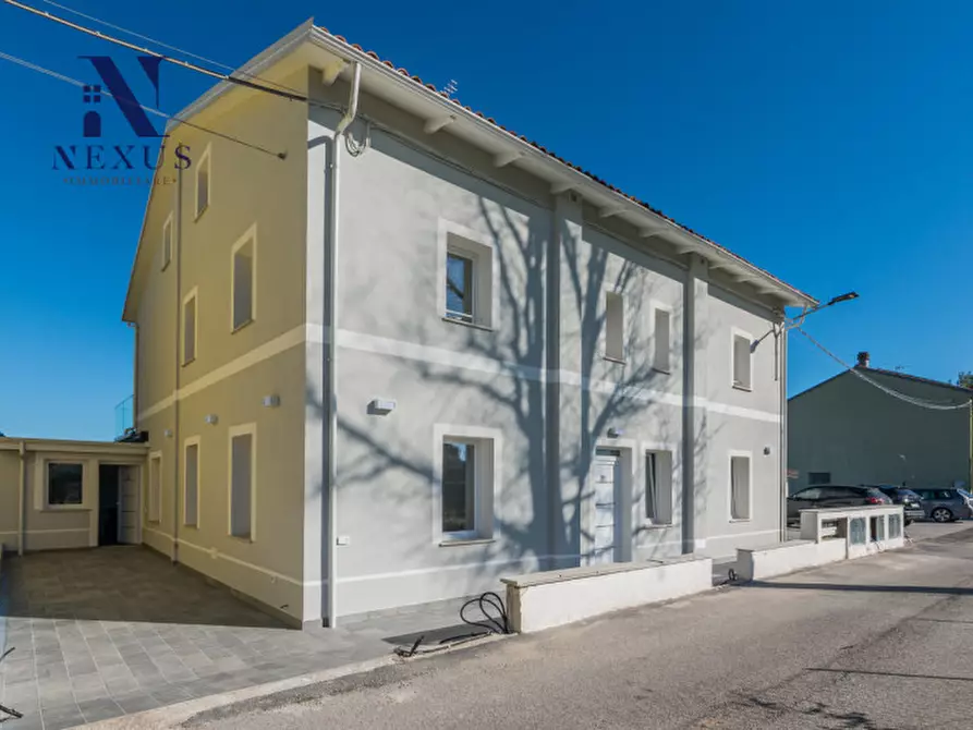 Immagine 34 di Appartamento in vendita  a Fano