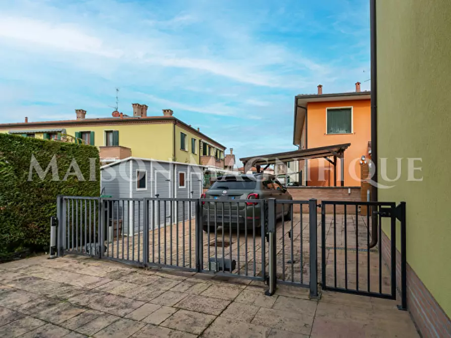 Immagine 28 di Appartamento in vendita  in Via Vincenzo Zaffagnini a Copparo