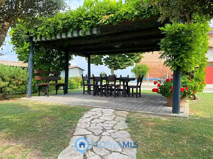 Immagine 1 di Villa in vendita  in Via Nuova a Anguillara Veneta