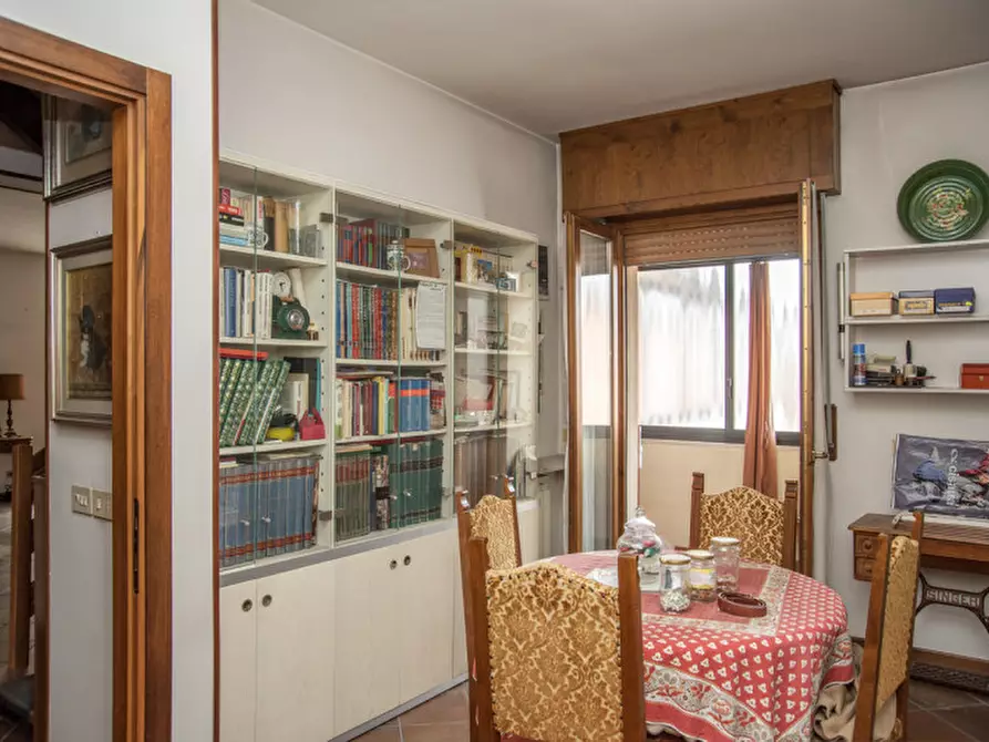 Immagine 13 di Appartamento in vendita  in Via Pietro Cossali a Verona