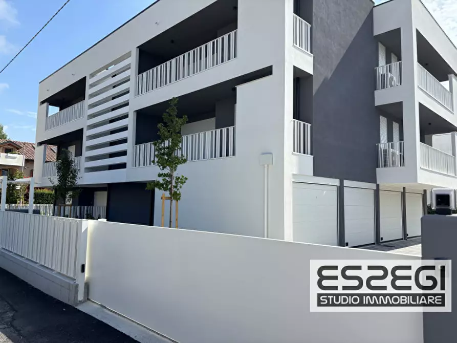 Immagine 6 di Appartamento in vendita  in comino a Padova