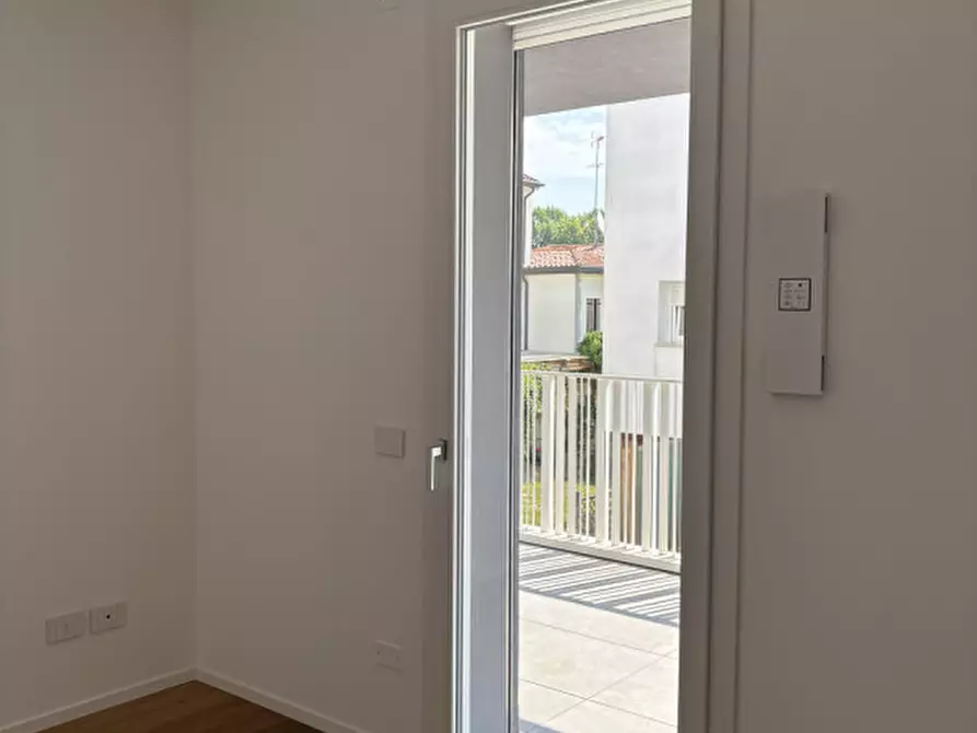 Immagine 8 di Appartamento in vendita  in comino a Padova